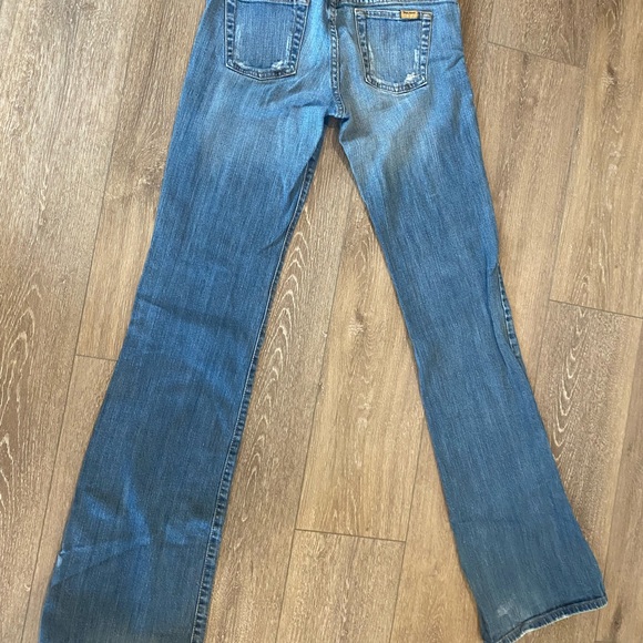 Truck jeans size 9 in Juniors with a 34” inseam - Picture 3 of 5